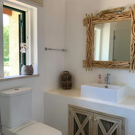 Casa De Ferias Com Piscina - Vilamouratenis Vakantiehuis *